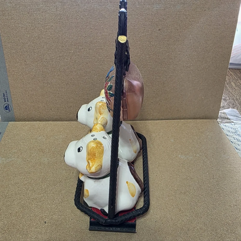 Vtg Austrian Alps Cow Salt Pepper Shaker Set #222